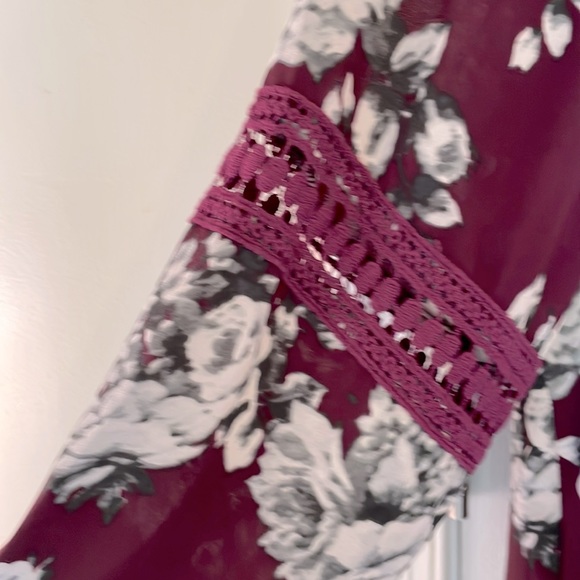 Fifth & Park Aline Dress, Burgundy dress with beautiful white design Siz… - Picture 7 of 12